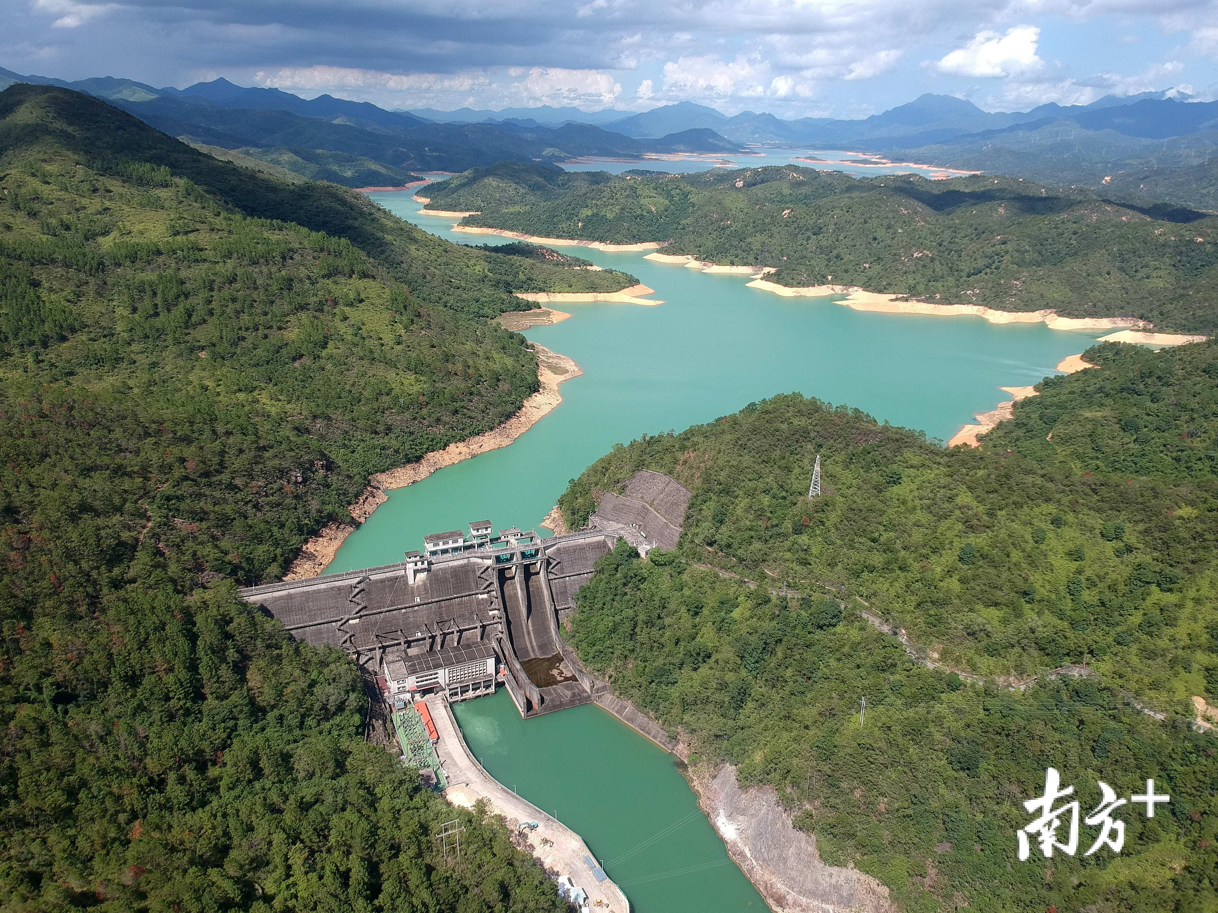 水利水电工程水利工程背景图片组图｜颇有景杏彩体育官网登录区范！俯瞰惠州水利枢纽工